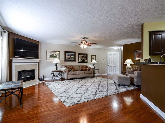 4th image of 1396 Taramore Dr #16-203