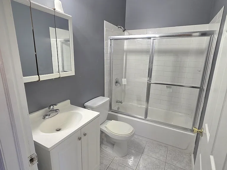 44 4th St #1 — Photo 9