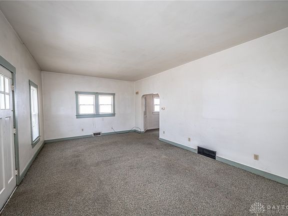 5th image of 511 Grant St