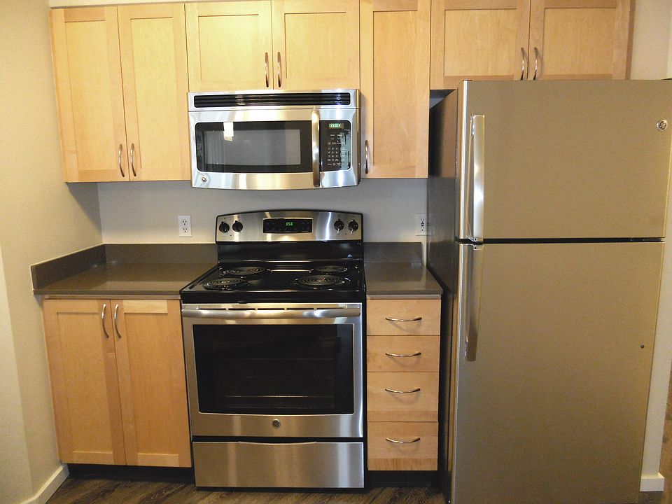Beautifully Renovated Kitchen
