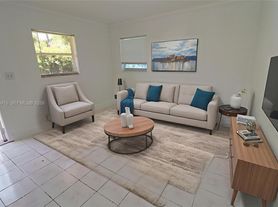 1341 NE 5th Ter, Fort Lauderdale, FL