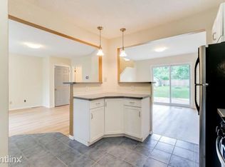 1926R Stillwater St, Saint Paul, MN 55110