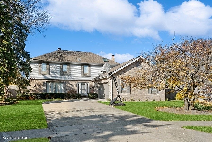 1st image of 780 Marcie Ct