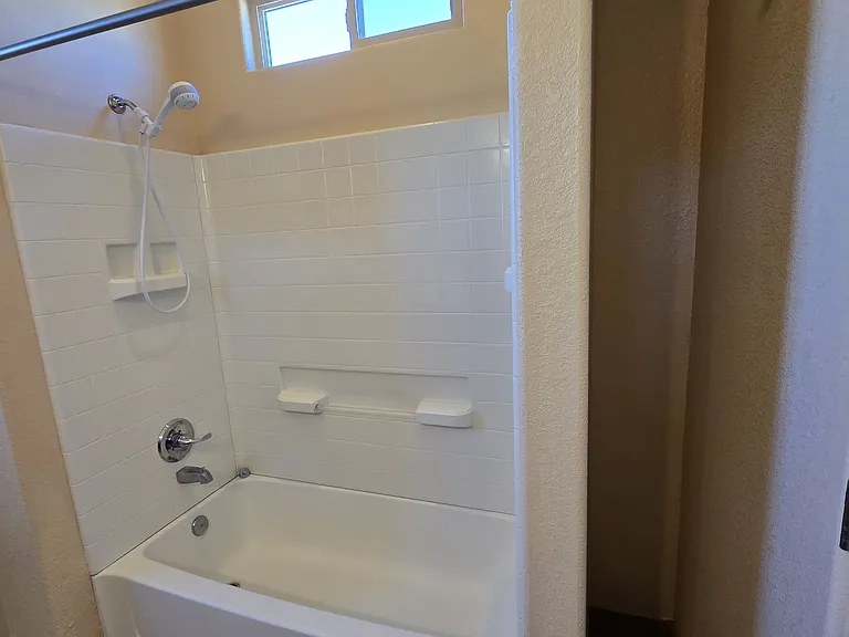 Ensuite master bathroom tub
