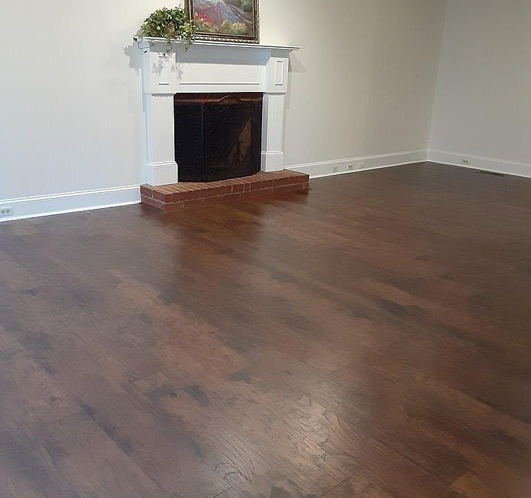 2nd image of 643 Chimney Hill Cir N