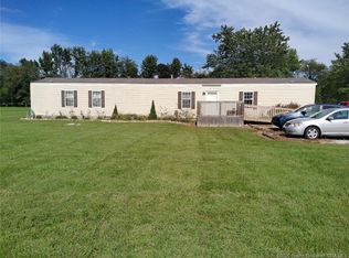 9520 Zollman Rd, Marysville, IN 47141