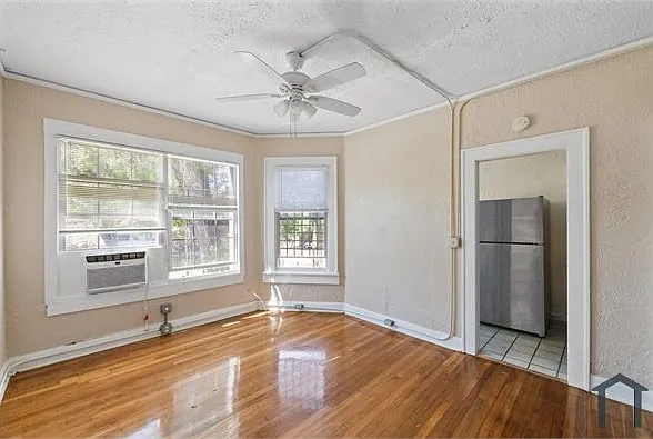 323 N Westland Ave #10 — Photo 9