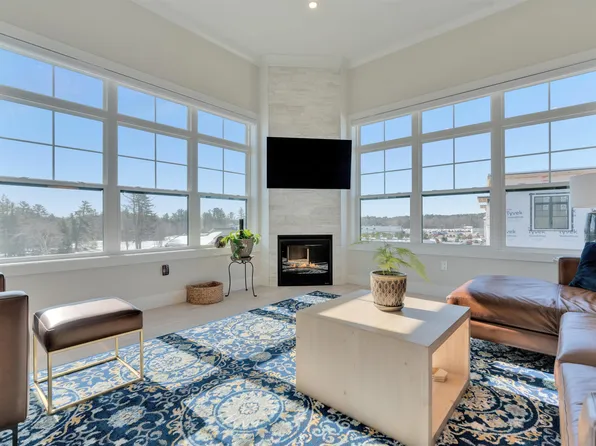 65 Pointe Place #301, Dover, NH 03820