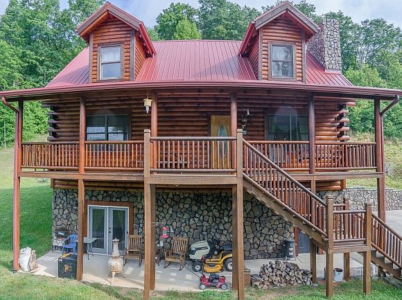 1st image of 1489 Indian Creek Ln
