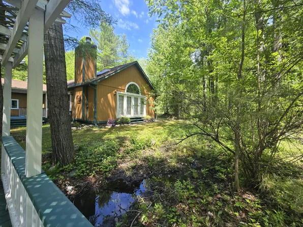 2115 Drummond Rd, Alger, MI 48610