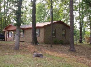 221 Cemetery Rd, Greenwood, SC 29646