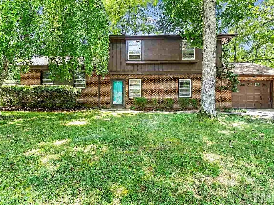 1st image of 905 Griffis St