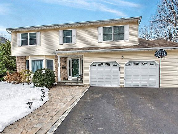 4th image of 188 Suydam Ln