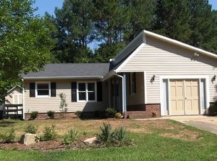 910 Buckingham Rd, Garner, NC 27529