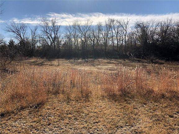 3rd image of Red Bird Ln