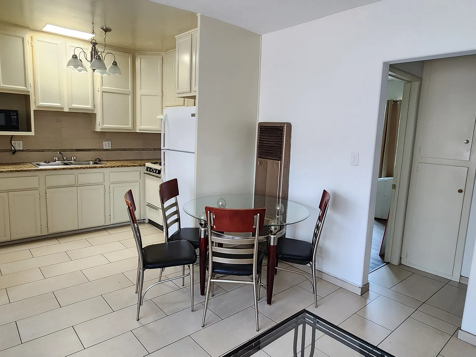 1 bed, 450 sqft, $1,725 — Photo 4