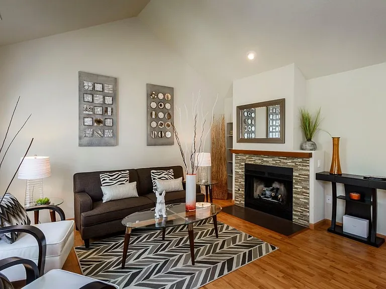 828 Boardwalk Pl — Photo 1