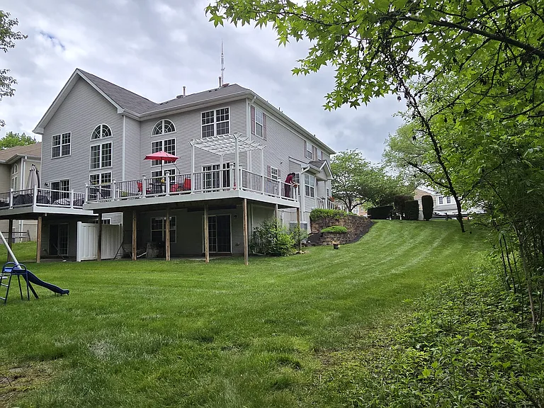 222 Fountayne Ln — Photo 37