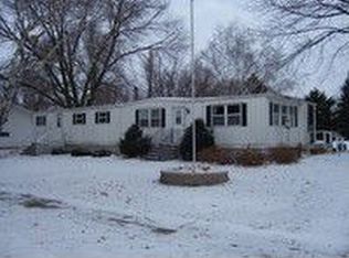 412 W 4th St, Janesville, MN 56048