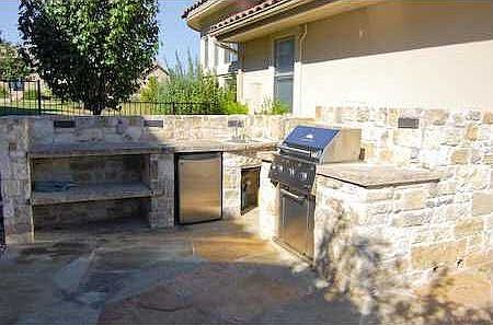 2nd image of 106 Shore Oaks Ct
