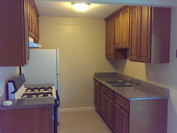4th image of 1490 Flanigan Dr Unit 3