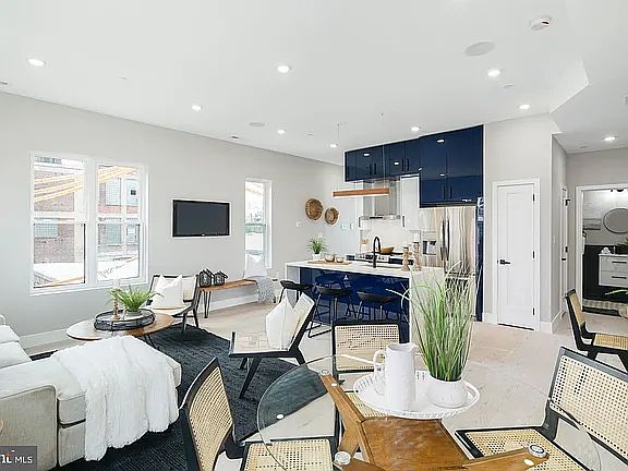 3rd image of 1343 Fitzwater St #301