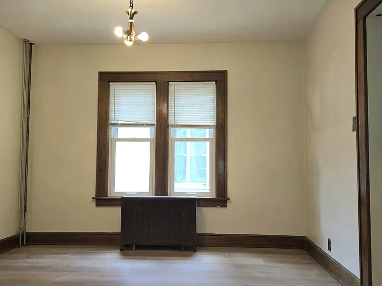 1911 Tracy St — Photo 12