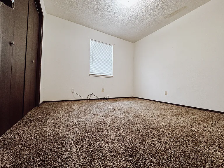 2201 Woodland Ave #7 — Photo 7