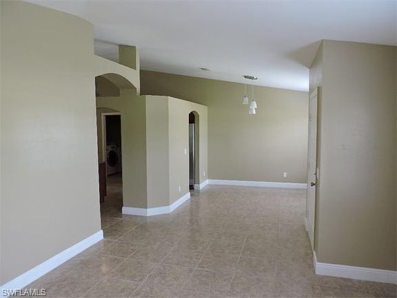 3rd image of 2110 SW 25th Ter