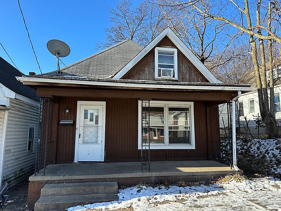 3rd image of 1713 N Gale Ave