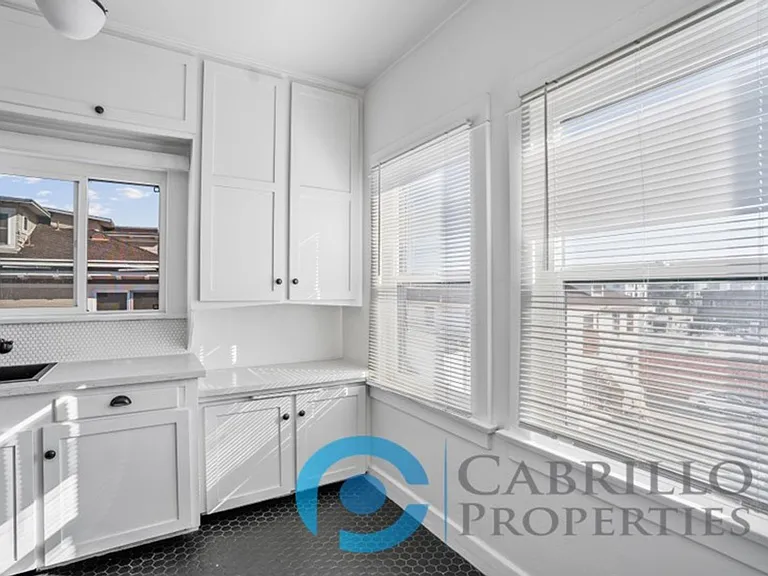 Casa Blanca Apartments — Photo 23