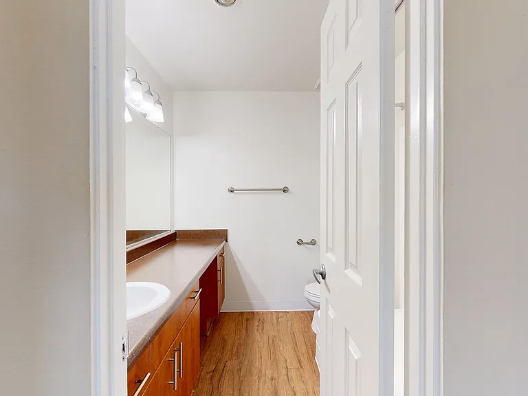 Eight 80 Newport Beach — Photo 111
