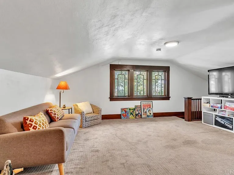 2930 Chatsworth Blvd — Photo 39