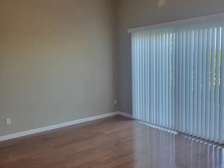1008 Diamante Dr — Photo 4