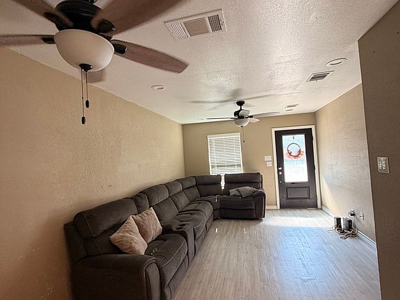 4th image of 551 Westbend Dr