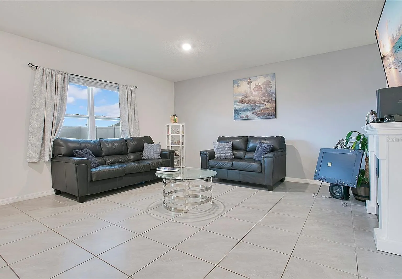 3 bed, 2.0 bath, 1412 sqft, $2,150 — Photo 4