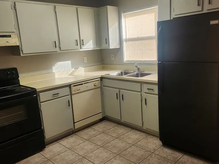 980 Canal View Blvd #F3 — Photo 2