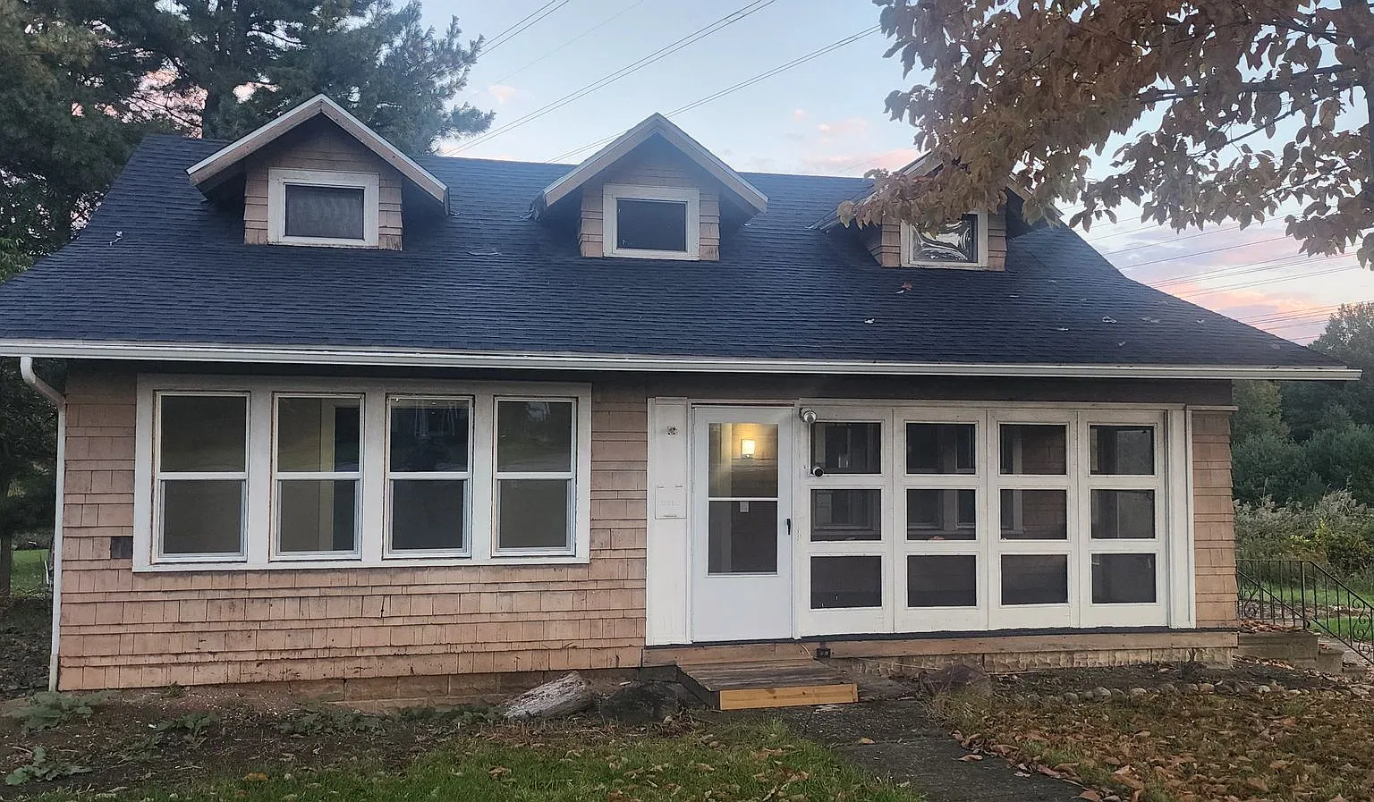 Single Family - North Olmsted - 3 Bedroom home — Photo 1