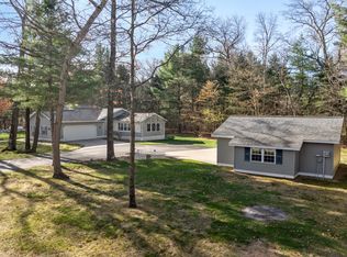 19905 Maple Ln, Howard City, MI 49329