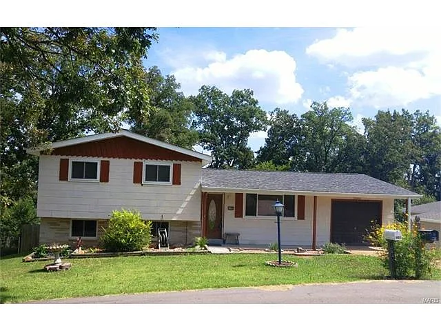 2840 Harmony Hills Dr photo 1