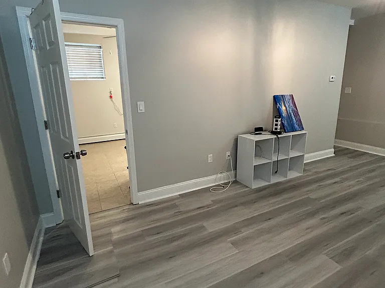 319 Ramona Ave — Photo 5
