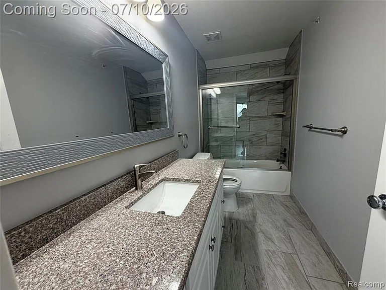 29415 Glen Oaks Blvd E — Photo 25