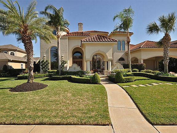 Another view of this magnificent home.