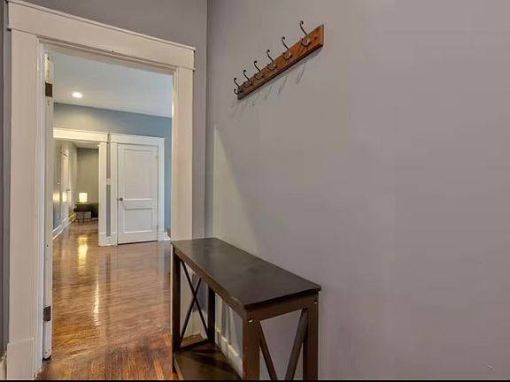 2nd image of 1905 Bardstown Rd