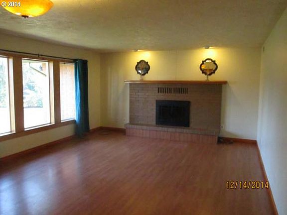 2nd image of 6014 NE Bonner Dr