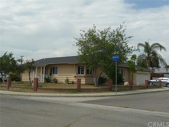 3rd image of 1283 Essex Ave