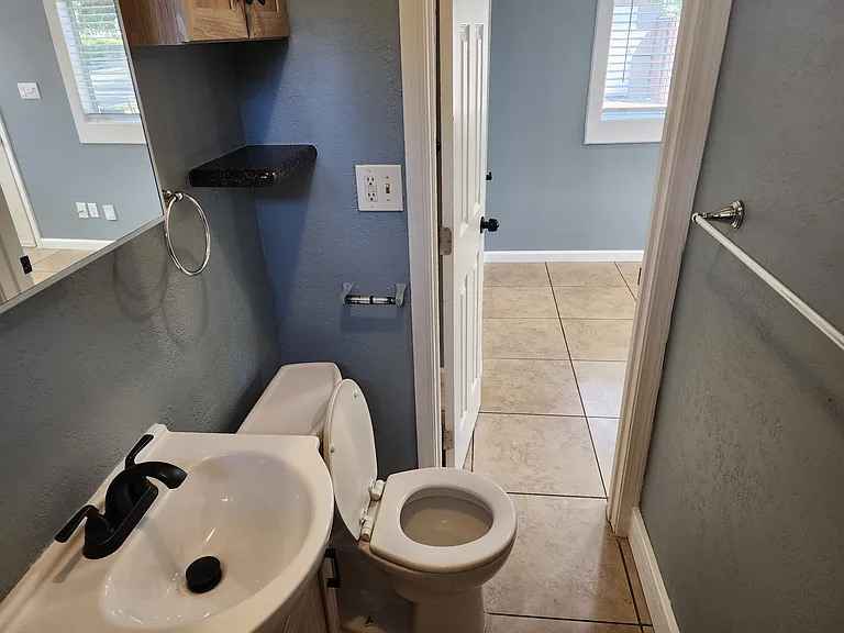 711-21 S Pine St #721 — Photo 8