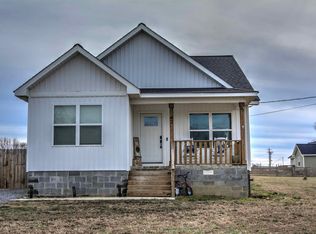 42 McCurdy Dr, Henagar, AL 35978