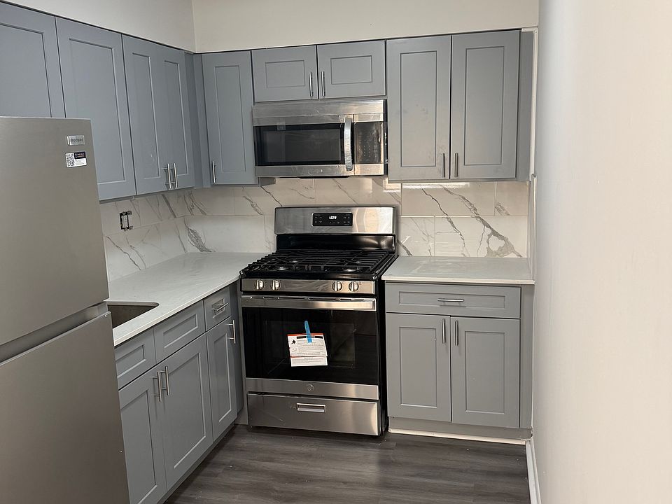 1st image of 1725 Hoffnagle St #100