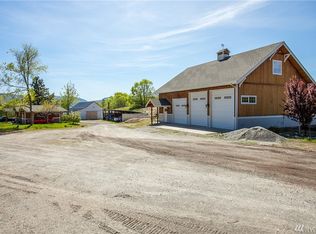 17 Corkscrew Ln, Manson, WA 98831